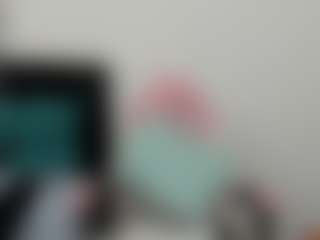 Live cam show with LaylaSia - Gagging on luckytryst.com