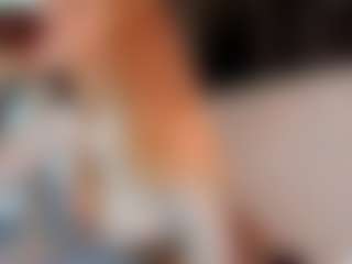 Live cam show with Chasey - Shaved on liverealitysex.com