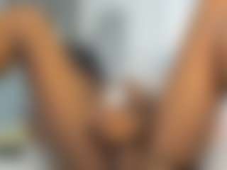 Live cam show with Melissa - Black Hair on Porn Luv