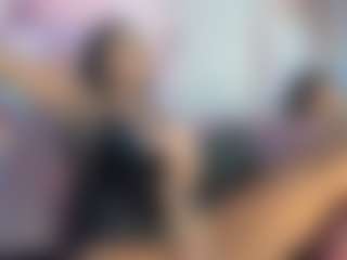 Live cam show with Melissa - Gray Eyes on chickslive.net