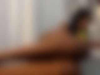 Live cam show with Melissa - Gray Eyes on AdultVida.com