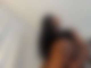 Live cam show with Melissa - Small Tits on Mixed Magazine Live