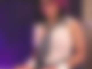 Luana's Live Sex Cam Show