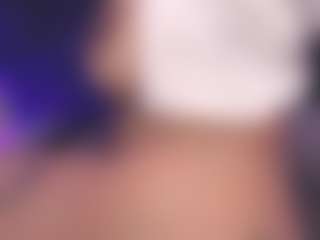 Luana's Live Sex Cam Show