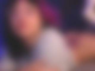 Luana's Live Sex Cam Show