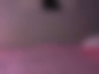 Bella's Live Sex Cam Show