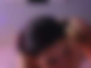 Bella's Live Sex Cam Show