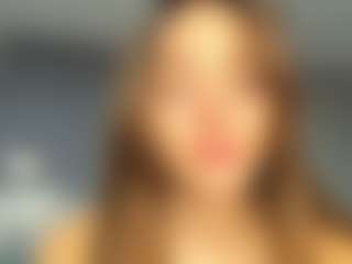 Live cam show with Veluxe - Blue Eyes on madthumbs