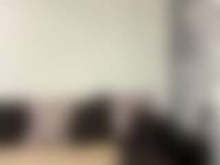 Live cam show with TuReins - Young Adult on Camming Site