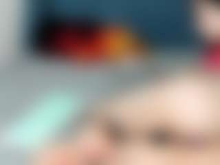 Finelia's Live Sex Cam Show