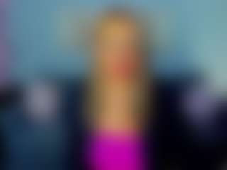Live cam show with AlisaAllisen - Middle Aged on fapnchat