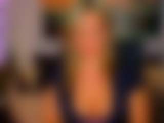 Live cam show with AlisaAllisen - Middle Aged on xplaylive.com