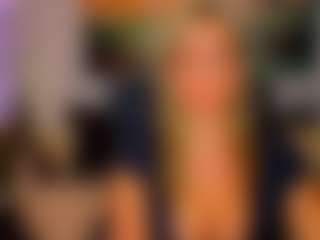 Live cam show with AlisaAllisen - Blonde Hair Middle Aged on xplaylive.com