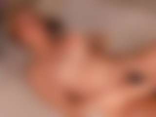 AmmyMoore's Live Sex Cam Show