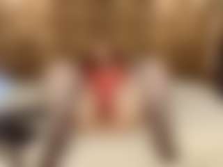 Live cam show with Isa-Thompsson - BBW on Milfs Live