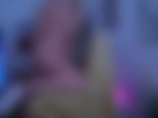 Live cam show with LunaGrace18 - Barelylegal on CSO-WL
