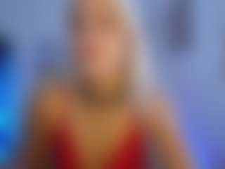 Live cam show with LunaGrace18 - Barelylegal on CamSodaAdn