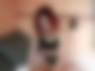 Live cam show with MariettaMaddock - Leather on CamwithHer
