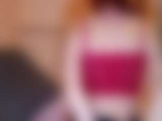 Live cam show with MariettaMaddock - Red Hair on Gym Cam Girls