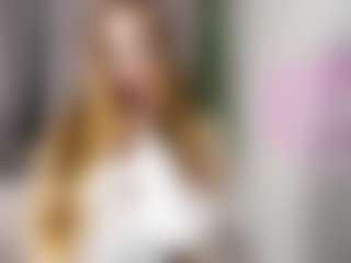 Live cam show with MyeshaSoulia - Blue Eyes on TeamSkeetLive