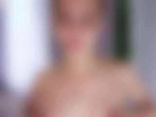 Live cam show with MyeshaSoulia - Blue Eyes on Camsoda