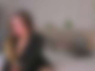 Live cam show with Olivia - Bikini on CamwithHer