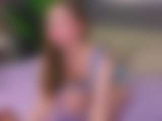 Live cam show with Olivia - Upskirt on SpunkLive