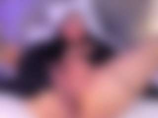 IvyRous's Live Sex Cam Show