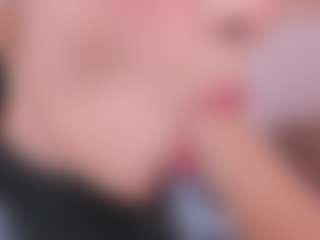 Live cam show with LisaLain - MILF on crypto-cams