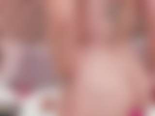 Live cam show with penelope-cox - Brown Hair MILF on Camsoda