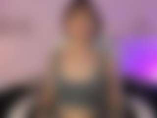 Live cam show with Natalia - Normal on Camming Site