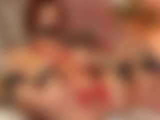 Julcy-Peach's Live Sex Cam Show