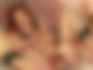 Julcy-Peach's Live Sex Cam Show