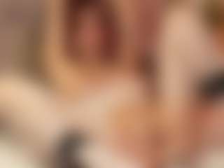Julcy-Peach's Live Sex Cam Show