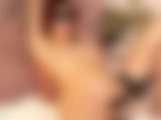 Live cam show with Julcy-Peach - Red Hair on Gym Cam Girls