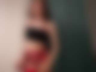 Live cam show with LauriTrucchio - Mistress on Streamer API