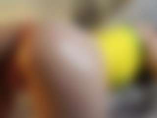 Live cam show with LauriTrucchio - Moan on Camiplay Live