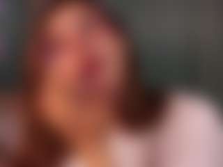 Live cam show with LauriTrucchio - Moaning on CamwithHer
