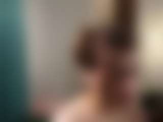 LauriTrucchio's Live Sex Cam Show