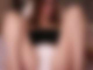 LauriTrucchio's Live Sex Cam Show