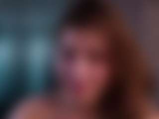 Live cam show with LauriTrucchio - Ice on crypto-cams