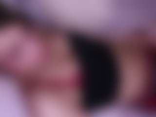 Live cam show with LauriTrucchio - Mistress on SpankPalCams