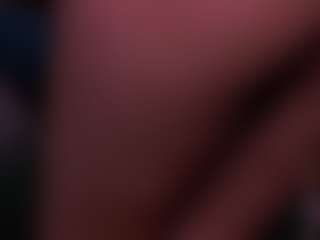 Live cam show with LauriTrucchio - Flirt on Camsoda
