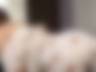 Live cam show with LauriTrucchio - Moan on hornycams.live