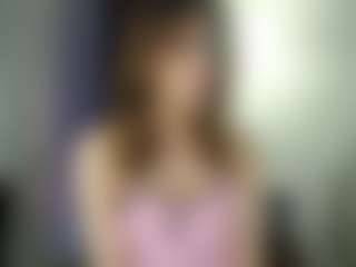 Live cam show with LauriTrucchio - Flirt White on madthumbs | germany