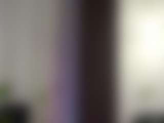 Live cam show with LauriTrucchio - Flirt White on chickslive.net | germany