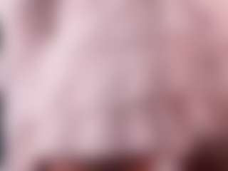 Live cam show with LauriTrucchio - Ice on studioflirtlive.com