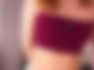 Live cam show with LauriTrucchio - Control on SpankPalCams