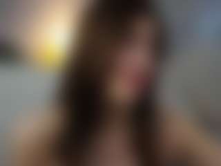 Live cam show with LauriTrucchio - Booty on Camsoda