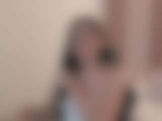 Live cam show with mia-slora - Ass Clapping on CamClone